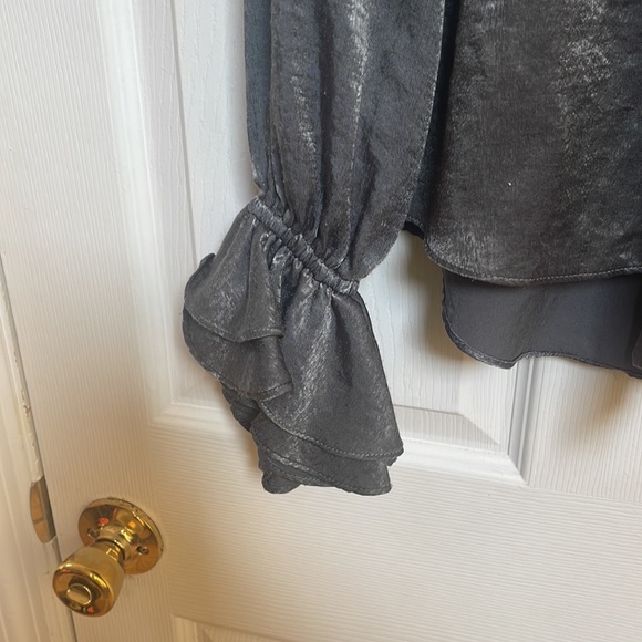 Waverly gray size small gray Ruffle tie blouse - Picture 4 of 5